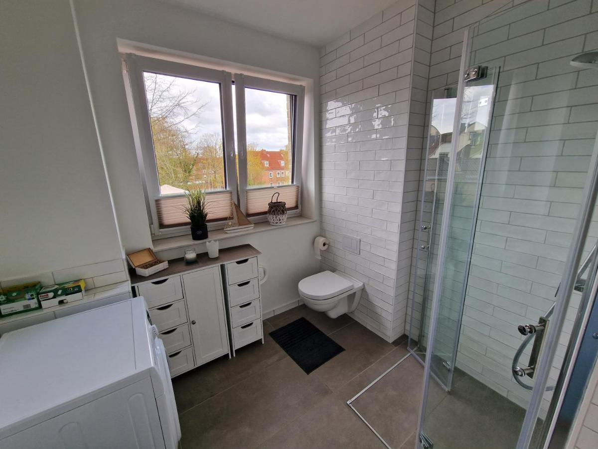 Moderne Penthouse Wohnung Шлесвиг Екстериор снимка